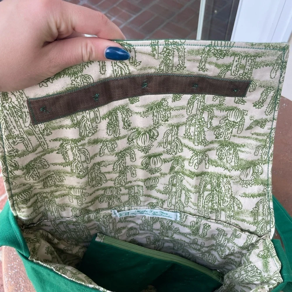 Handmade Crossbody satchel bag 💚